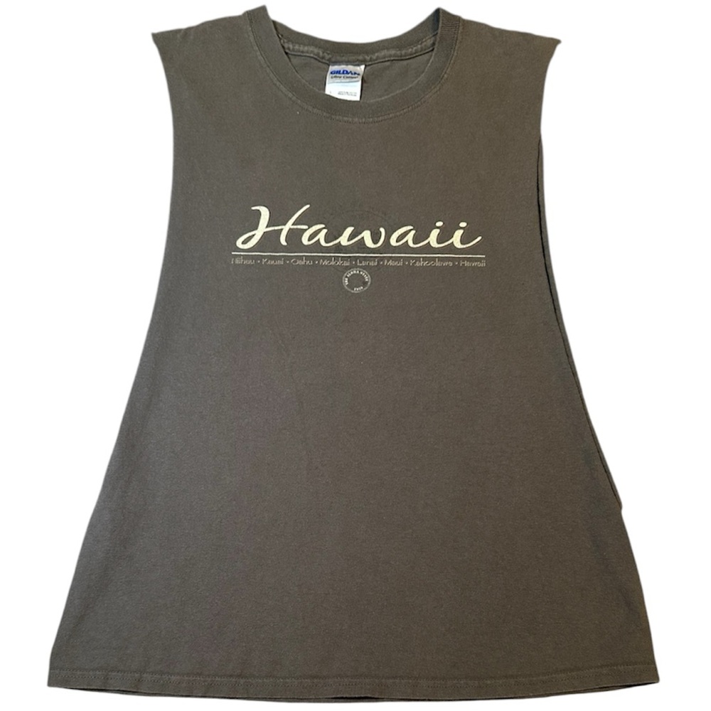 Gildan Men's Brown Hawaii Tank Tees - Short Sleeve Hawaiian Beach Size L
